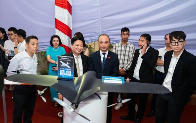 越南造无人机集中展示!(图8)