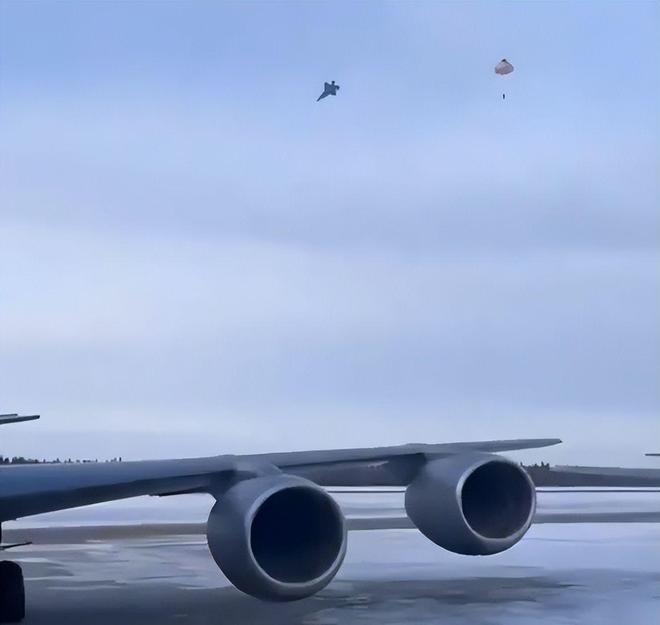 2亿美元报废!美国F-35A坠机原因查明:竟是液压油里掺了大量的水(图6)